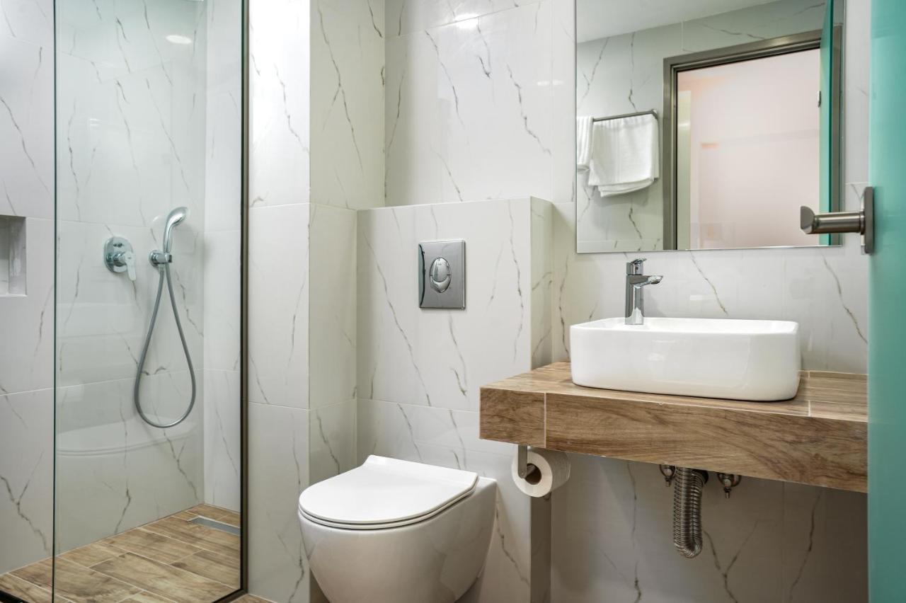 Antonis Apartments Kalamaki  Exterior photo
