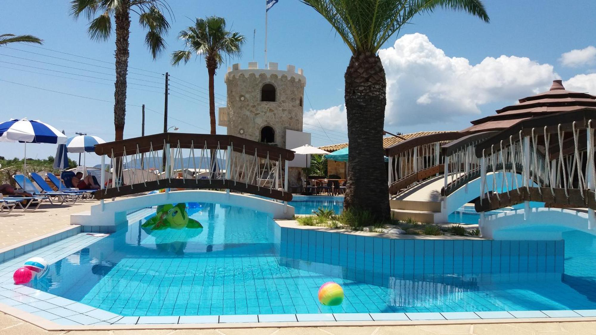 Antonis Apartments Kalamaki  Exterior photo