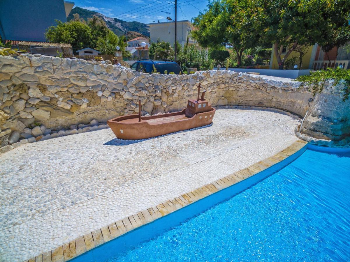 Antonis Apartments Kalamaki  Exterior photo